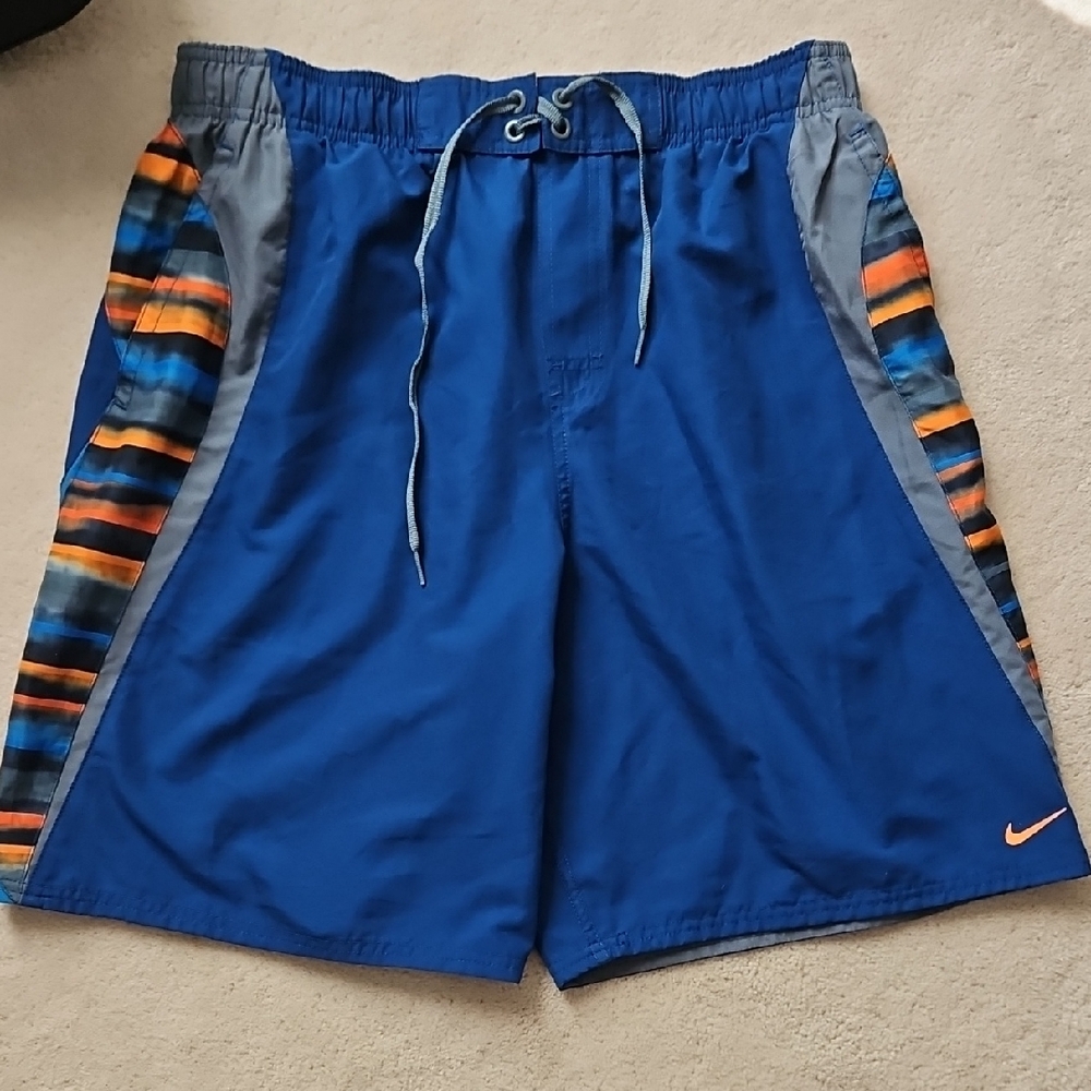 Nike Athletic Blue and Orange Shorts with Quick-Dry Fabric